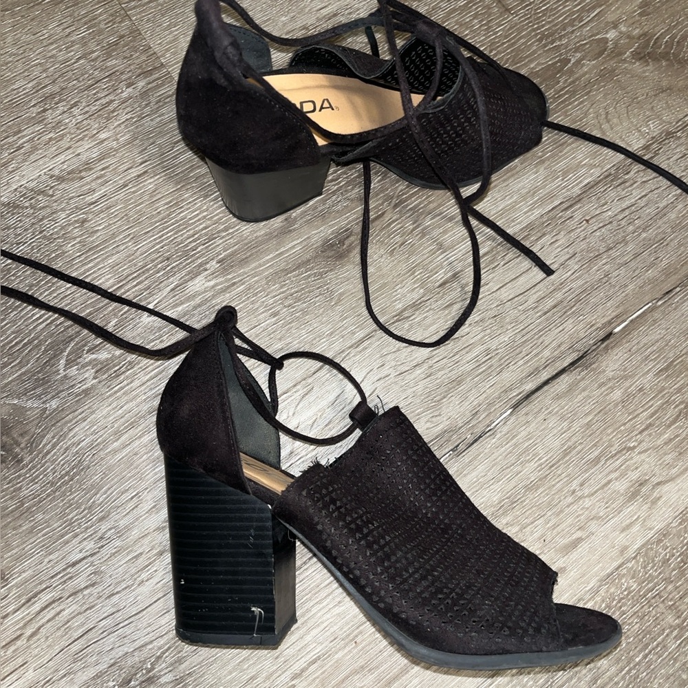 Soda Tie Up Black Women's Heels